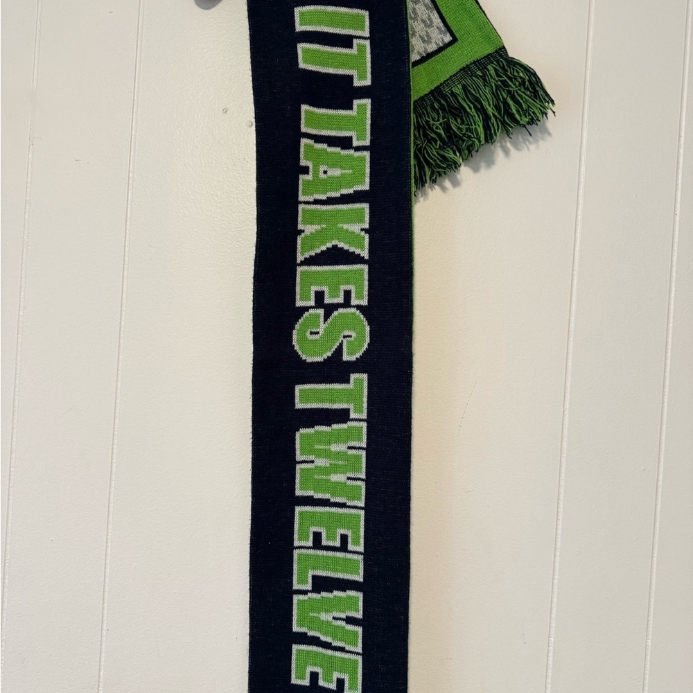 NFL Seattle Seahawks Navy Blue & Green Football Winter Scarf - Picture 5 of 6